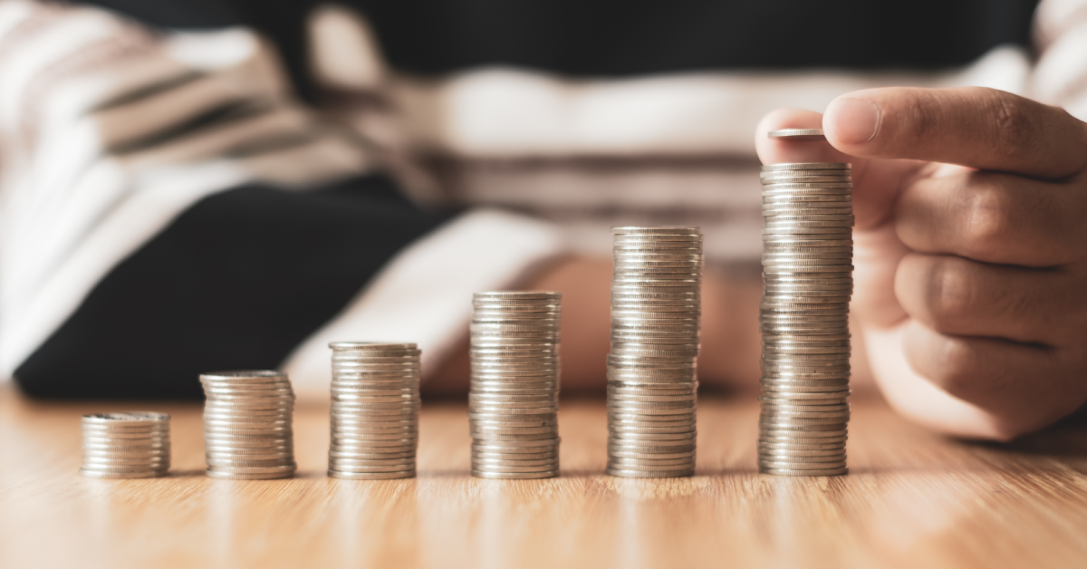 How-Compound-Interest-Builds-Wealth-Over-Time-FI